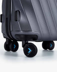Globetrotter 20" Hardside Rolling Carry-on Stylish Suitcase - BAGSMART