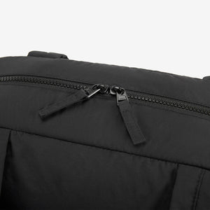 Gepolsterte, wasserabweisende Sport- und Reisetasche