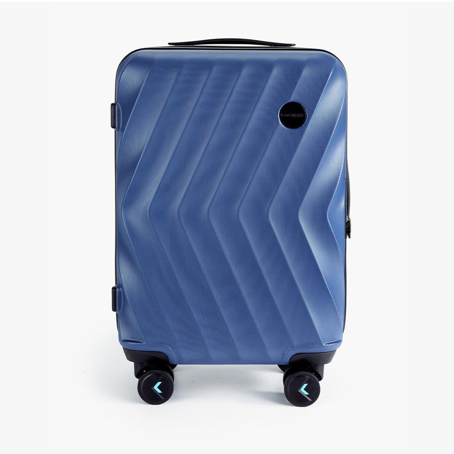 Globetrotter 20" Hardside Rolling Carry-on Stylish Suitcase - BAGSMART