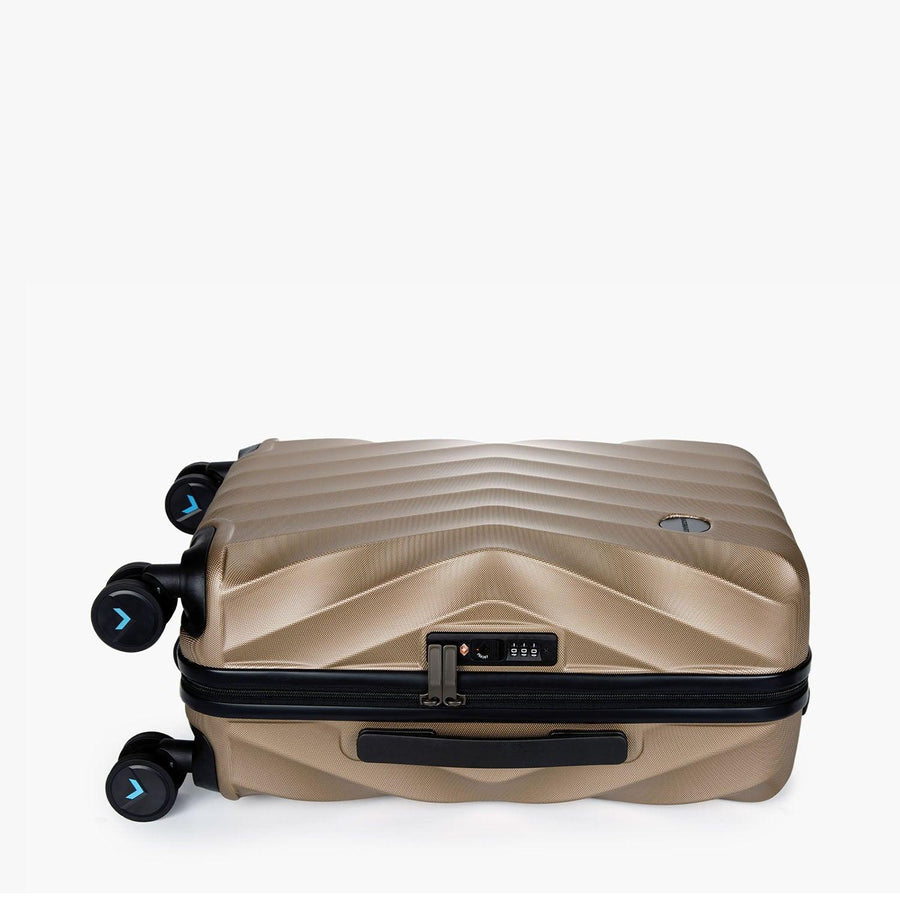 Globetrotter 20" Hardside Rolling Carry-on Stylish Suitcase - BAGSMART