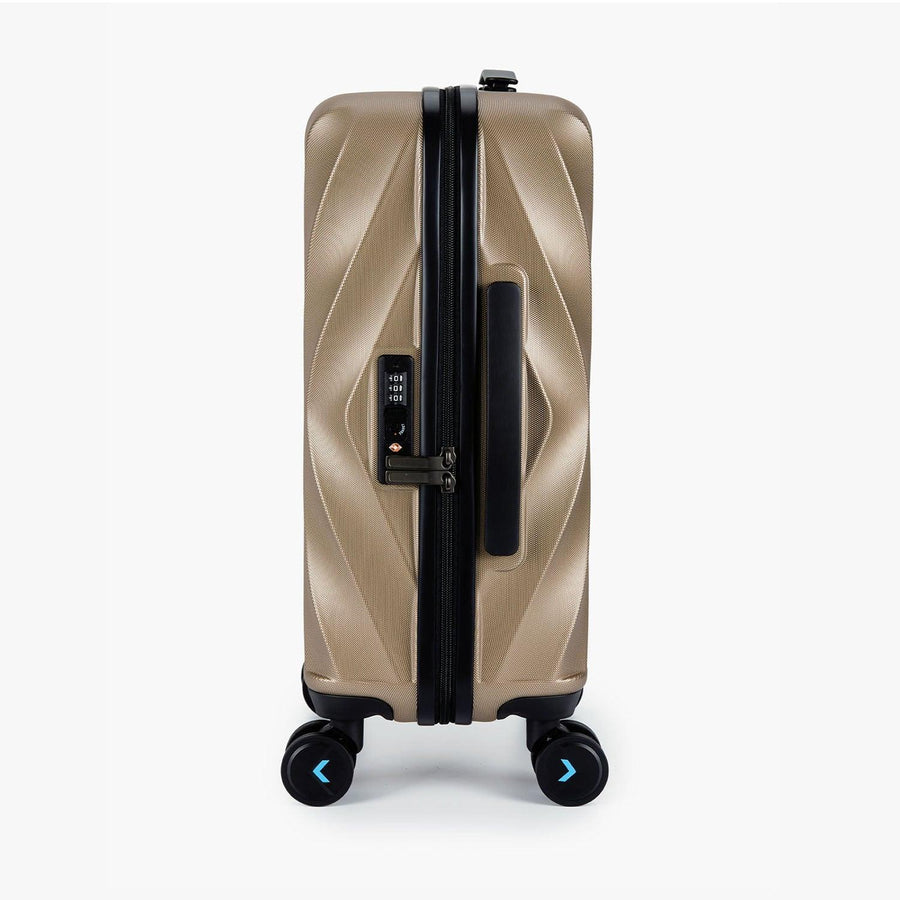 Globetrotter 20" Hardside Rolling Carry-on Stylish Suitcase - BAGSMART