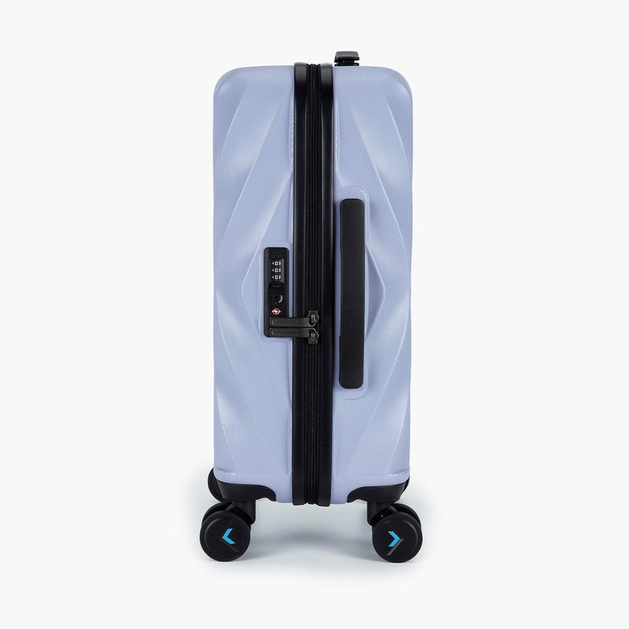 Globetrotter 20" Hardside Rolling Carry-on Stylish Suitcase - BAGSMART