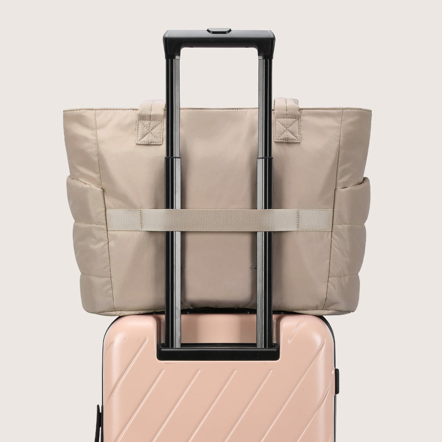 BagSmart 20L Bag Puffy Tote con compartimento para computadora portátil de 15.6 "