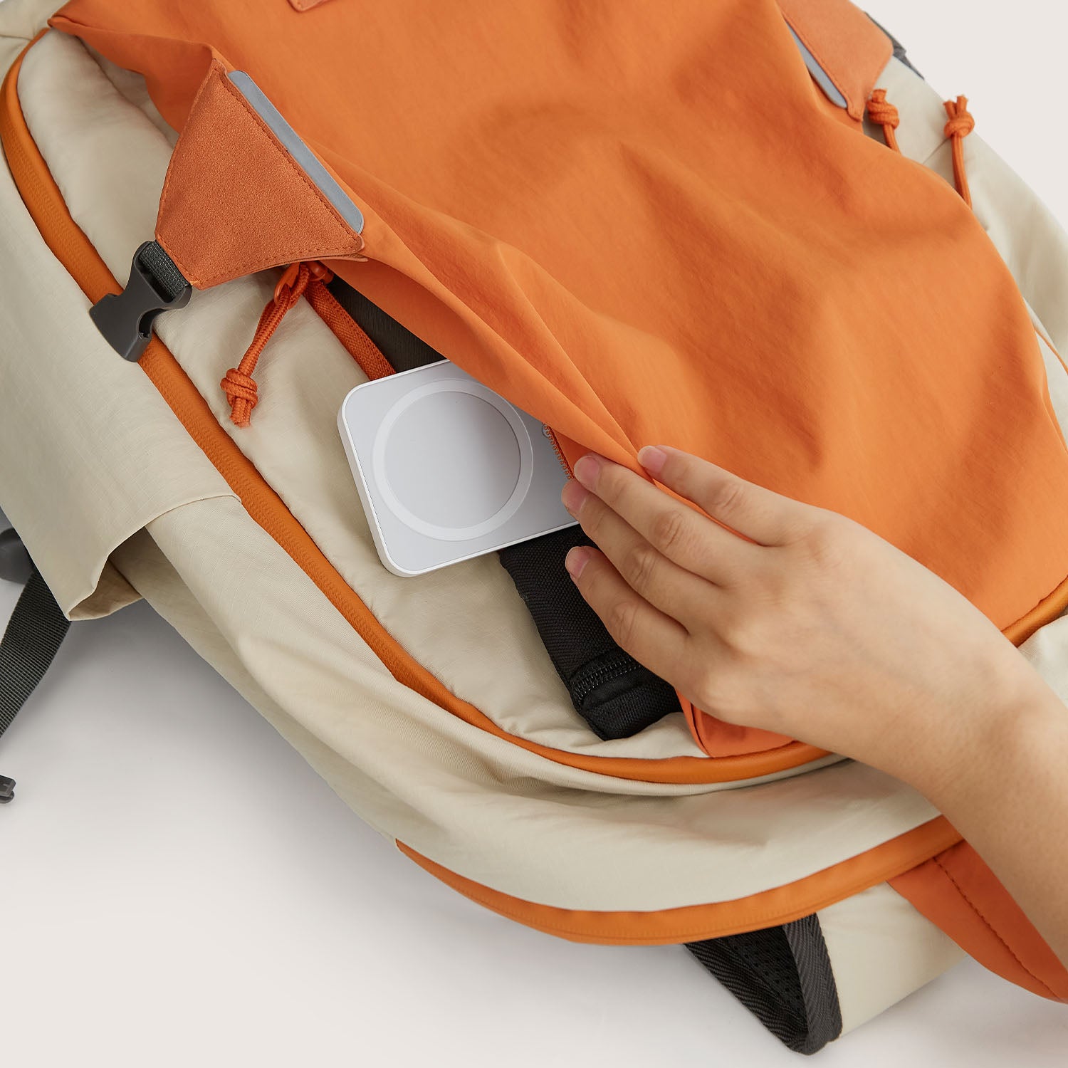 Soar_25L_Clamshell_travel_Backpack_Set_Orange_with_quick_access orange