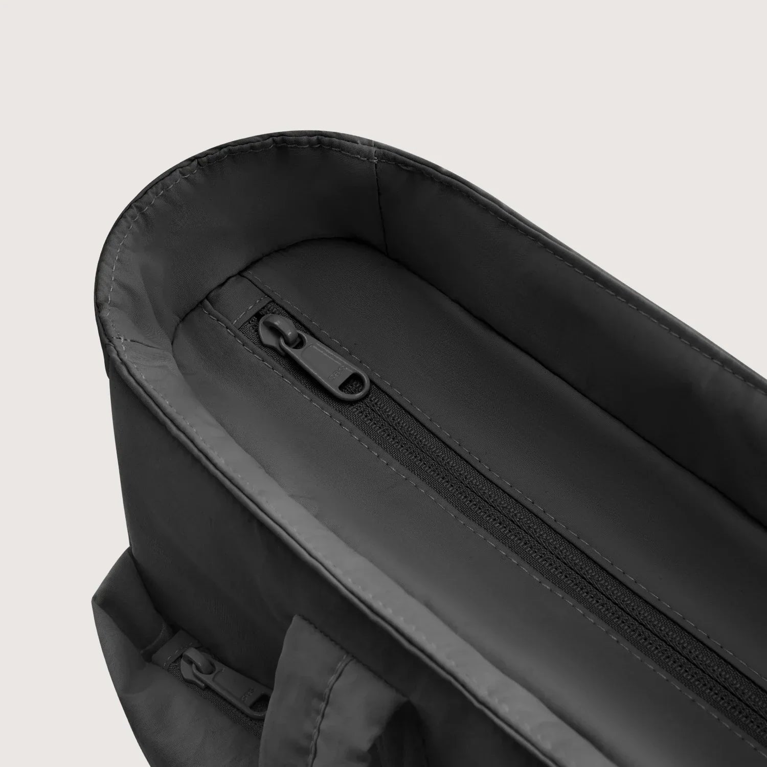 Crush 23L Laptop Tote Tasche