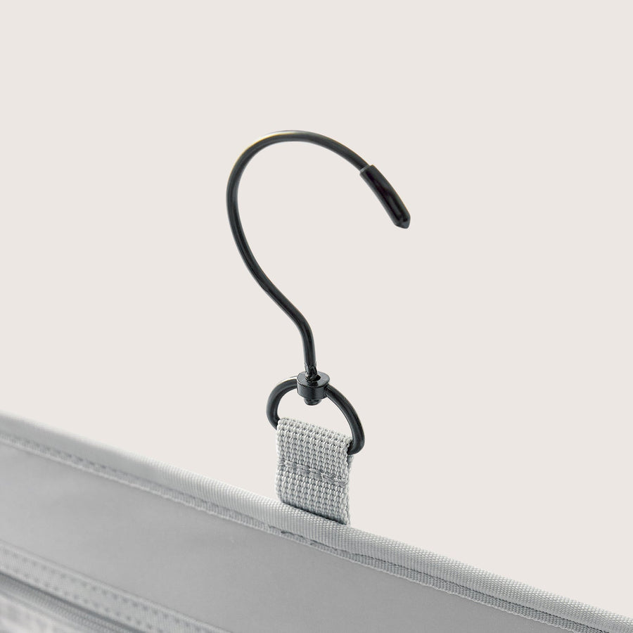 Paz Hanging Toiletry Bag