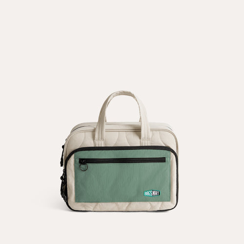 Paz Hanging Toiletry Bag
